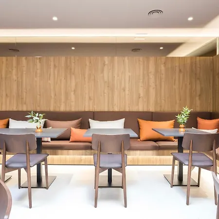 Hotel Confort 3*