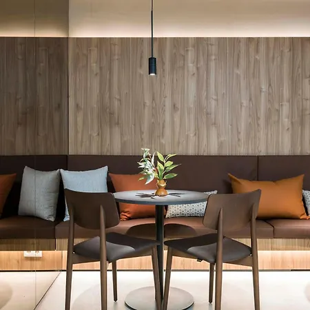 Hotel Confort Terrassa