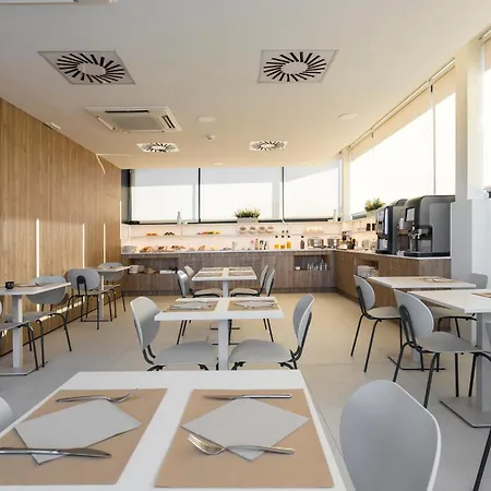 Hotel Confort Terrassa
