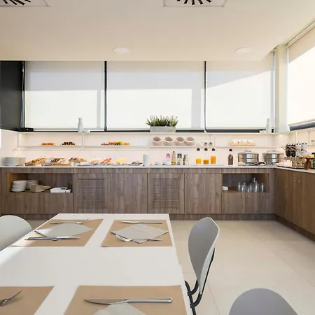 Hotel Confort Terrassa