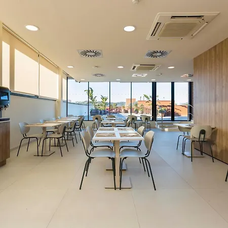 Hotel Confort 3*